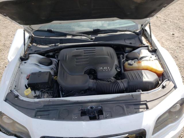 Photo 11 from auction – 2014 CHRYSLER 300 S with VIN 2C3CCABG1EH200848