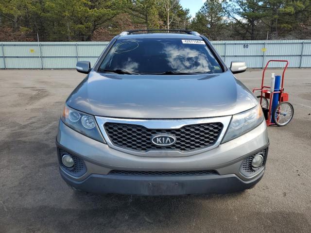 Photo 5 from auction – 2013 KIA SORENTO EX with VIN 5XYKUDA63DG353811