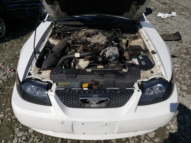 Photo 11 from auction – 2000 FORD MUSTANG with VIN 1FAFP404XYF244477