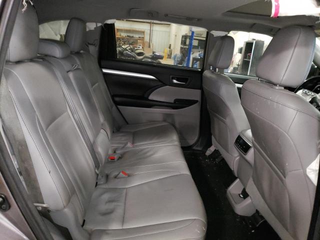 Photo 11 from auction – 2017 TOYOTA HIGHLANDER with VIN 5TDJZRFH0HS412357