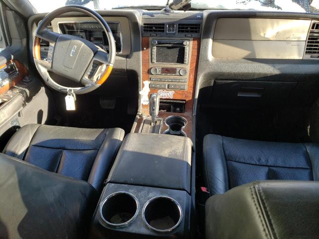 Photo 8 from auction – 2011 LINCOLN NAVIGATOR with VIN 5LMJJ2H52BEJ07398