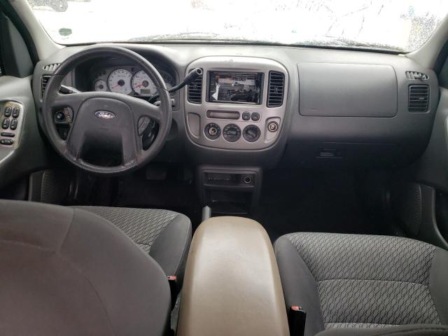 Photo 8 from auction – 2004 FORD ESCAPE XLT with VIN 1FMYU031X4KA51829