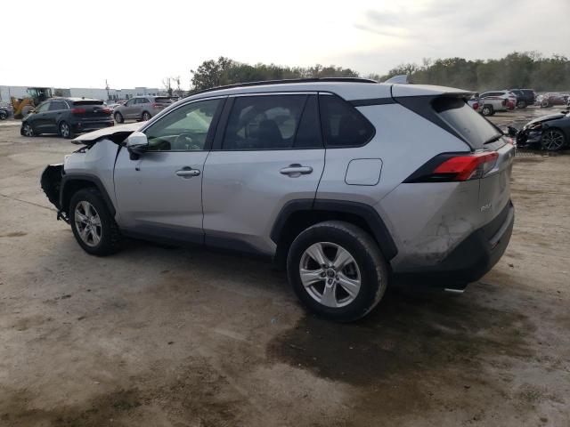 Photo 2 from auction – 2019 TOYOTA RAV4 XLE with VIN JTMW1RFVXKD030245