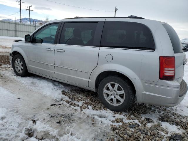 Photo 2 from auction – 2010 CHRYSLER TOWN & COU with VIN 2A4RR5D17AR192919