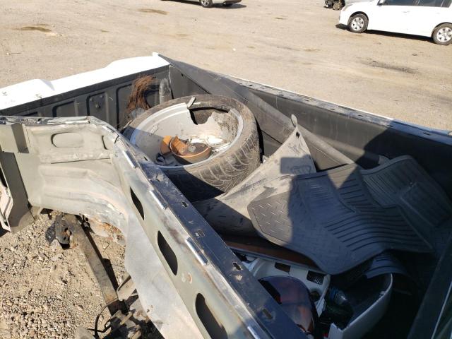 Photo 12 from auction – 2000 CHEVROLET SILVERADO with VIN 1GCEC14T7YZ217141