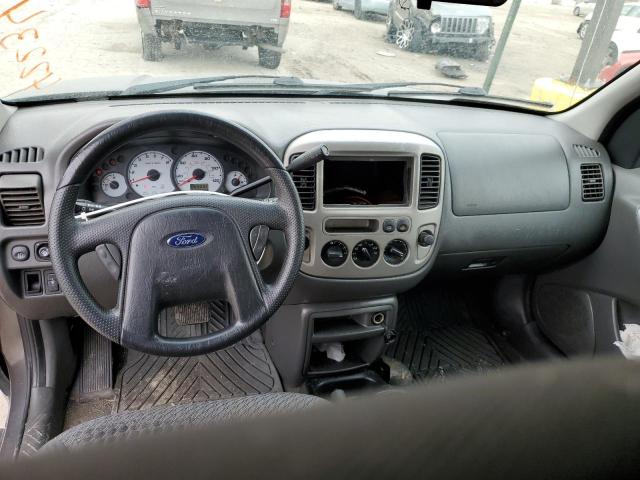 Photo 8 from auction – 2003 FORD ESCAPE XLT with VIN 1FMYU93143KC05034