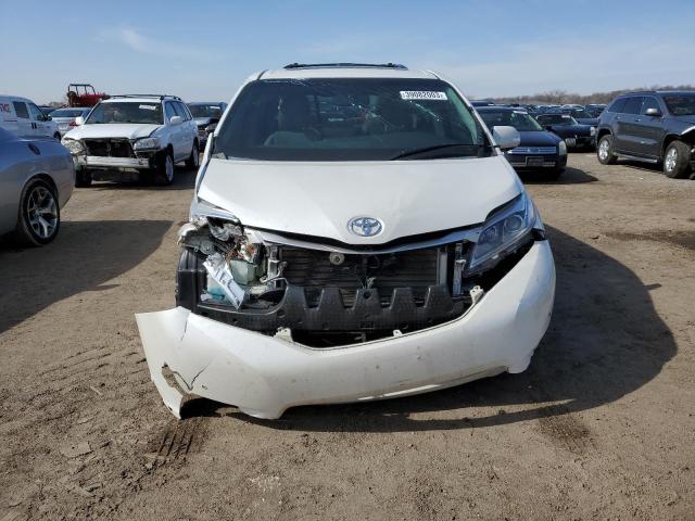 Photo 5 from auction – 2015 TOYOTA SIENNA XLE with VIN 5TDDK3DC7FS098323