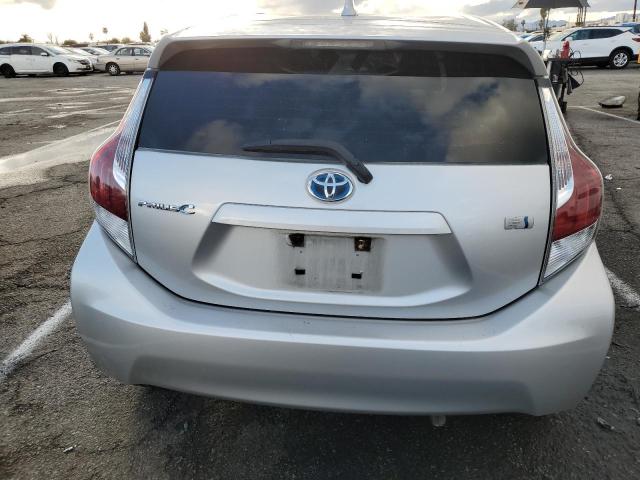 Photo 6 from auction – 2015 TOYOTA PRIUS C with VIN JTDKDTB30F1580052