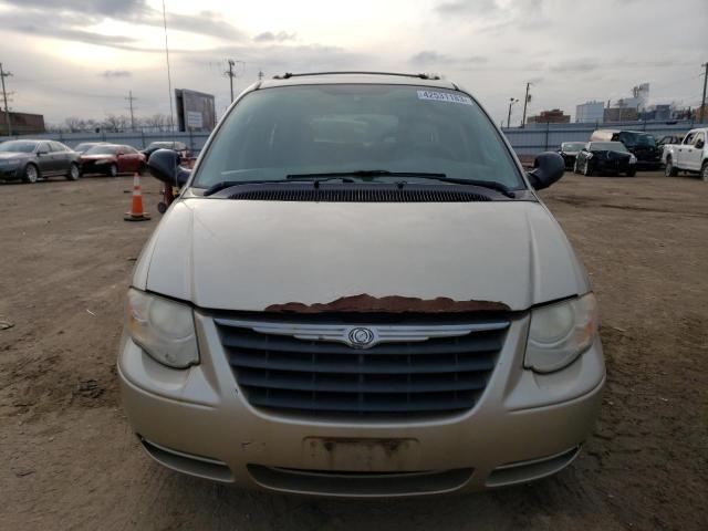 Photo 5 from auction – 2005 CHRYSLER TOWN & COU with VIN 2C4GP54L15R281802