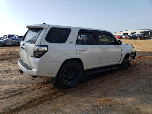 Photo 3 from auction – 2018 TOYOTA 4RUNNER SR with VIN JTEZU5JR2J5174092