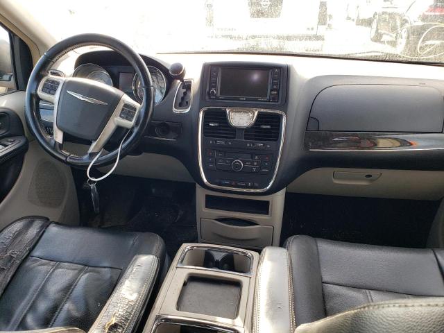 Photo 8 from auction – 2014 CHRYSLER TOWN & COU with VIN 2C4RC1BG2ER436778