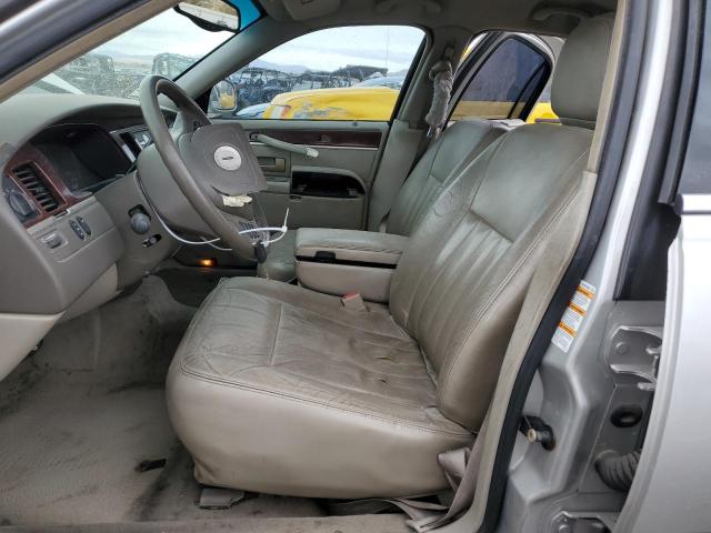 Photo 7 from auction – 2004 LINCOLN TOWN CAR E with VIN 1LNHM81W94Y667838