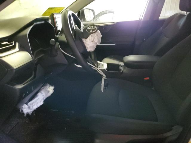 Photo 7 from auction – 2022 TOYOTA RAV4 LE with VIN JTMLWRFV8ND150778