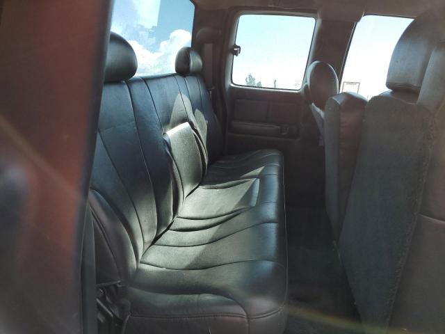 Photo 10 from auction – 2000 CHEVROLET SILVERADO with VIN 1GCEC19W8YZ320961
