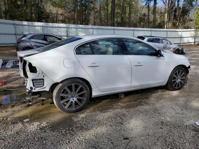 Photo 3 from auction – 2017 VOLVO S60 PLATIN with VIN LYV402HM5HB150091