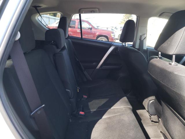 Photo 11 from auction – 2018 TOYOTA RAV4 LE with VIN JTMBFREV8JJ257693