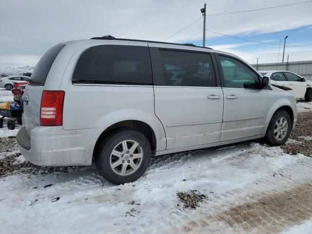 Photo 3 from auction – 2010 CHRYSLER TOWN & COU with VIN 2A4RR5D17AR192919