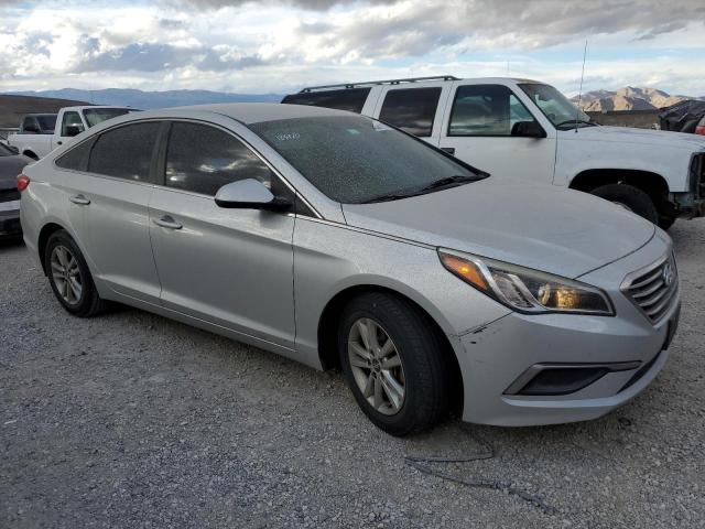 Photo 4 from auction – 2016 HYUNDAI SONATA SE with VIN 5NPE24AF8GH267717