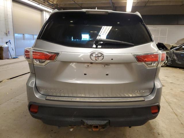 Photo 6 from auction – 2015 TOYOTA HIGHLANDER with VIN 5TDJKRFH3FS138881