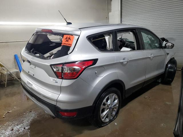 Photo 3 from auction – 2017 FORD ESCAPE SE with VIN 1FMCU9GD5HUB68232