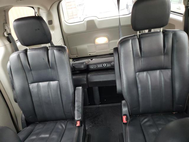 Photo 10 from auction – 2013 CHRYSLER TOWN & COU with VIN 2C4RC1BG4DR674128