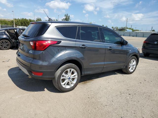 Photo 3 from auction – 2019 FORD ESCAPE SE with VIN 1FMCU0GD5KUB07725