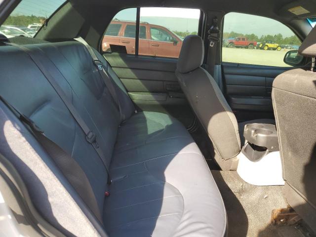 Photo 10 from auction – 2009 FORD CROWN VICT with VIN 2FAHP71V49X125119