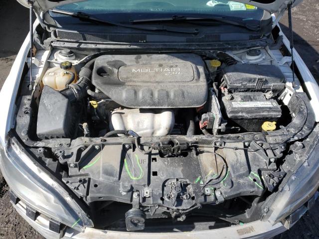Photo 11 from auction – 2015 CHRYSLER 200 LIMITE with VIN 1C3CCCAB3FN505407