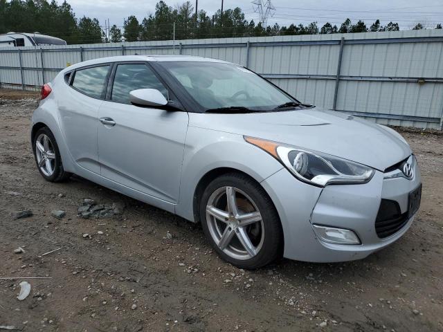 Photo 4 from auction – 2013 HYUNDAI VELOSTER with VIN KMHTC6AD5DU122873