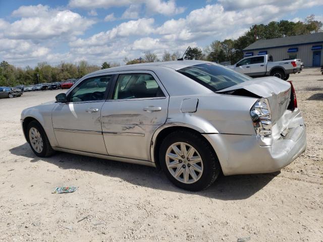 Photo 2 from auction – 2008 CHRYSLER 300 LX with VIN 2C3KA43R18H145955