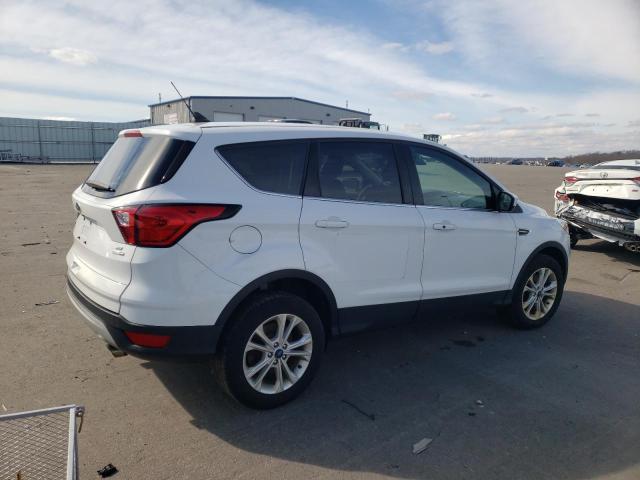 Photo 3 from auction – 2019 FORD ESCAPE SE with VIN 1FMCU9GD1KUB41892