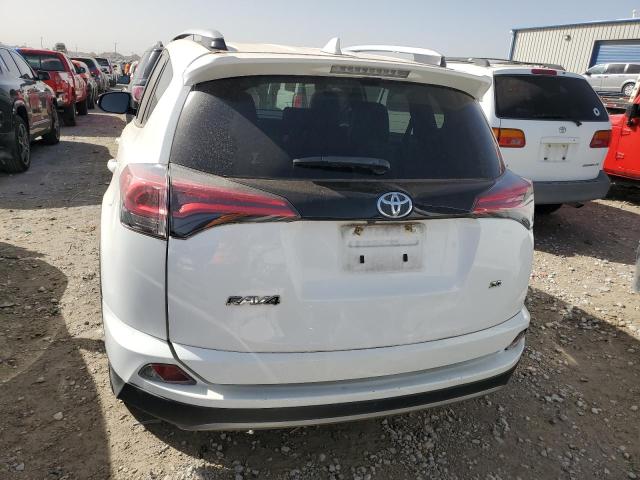 Photo 6 from auction – 2017 TOYOTA RAV4 SE with VIN JTMNFREV4HD106923