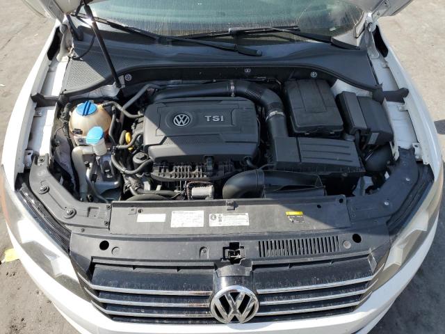 Photo 11 from auction – 2015 VOLKSWAGEN PASSAT SE with VIN 1VWBS7A30FC020824