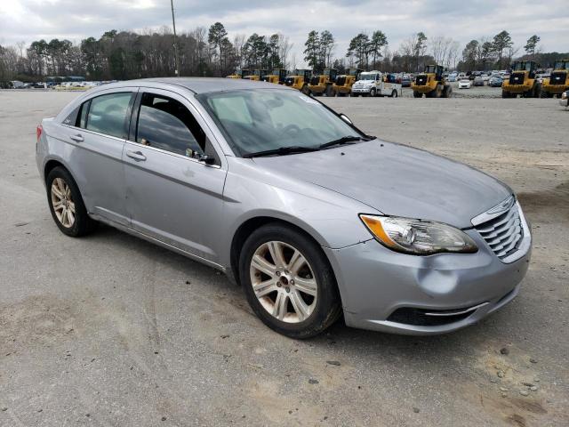 Photo 4 from auction – 2013 CHRYSLER 200 LX with VIN 1C3CCBABXDN765195