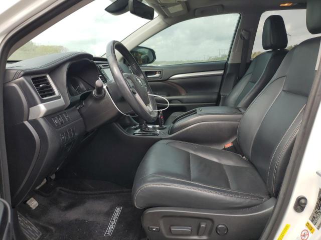 Photo 7 from auction – 2017 TOYOTA HIGHLANDER with VIN 5TDKZRFH4HS516418