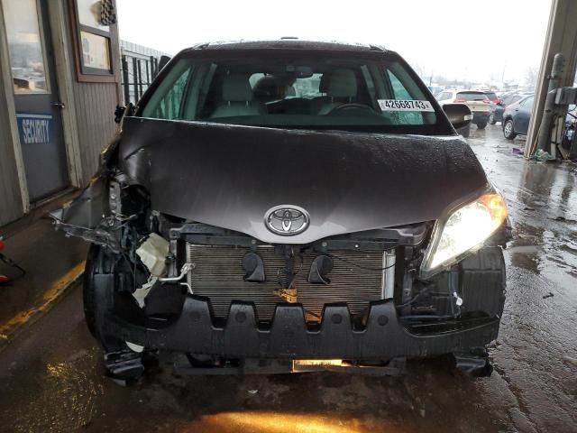 Photo 5 from auction – 2014 TOYOTA SIENNA XLE with VIN 5TDYK3DCXES414930