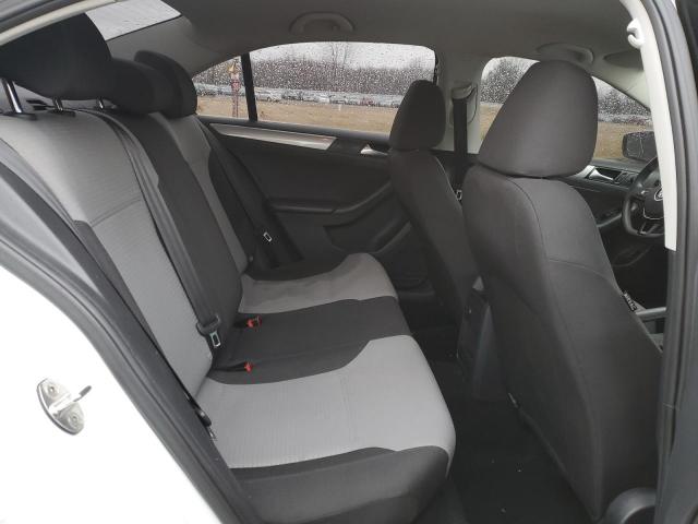 Photo 10 from auction – 2017 VOLKSWAGEN JETTA S with VIN 3VW2B7AJ2HM200449