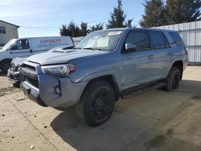 TOYOTA 4RUNNER SR 2017 مع رقم تعريف المركبة JTEBU5JR6H5407578 - صورة من المزاد