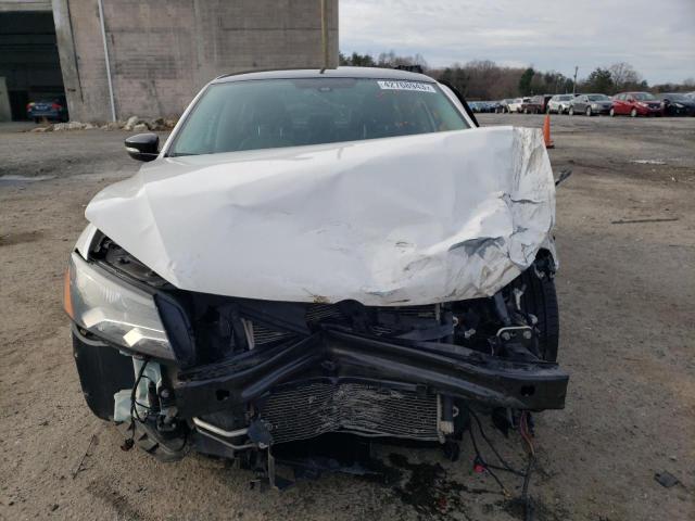 Photo 5 from auction – 2015 VOLKSWAGEN PASSAT SE with VIN 1VWBT7A30FC084052