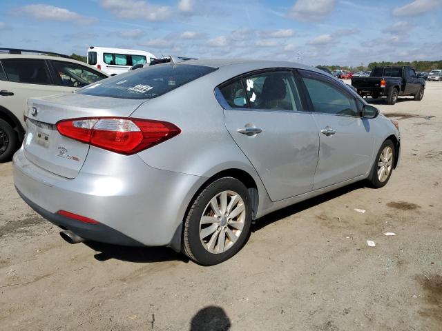 Photo 3 from auction – 2014 KIA FORTE EX with VIN KNAFX4A8XE5217614