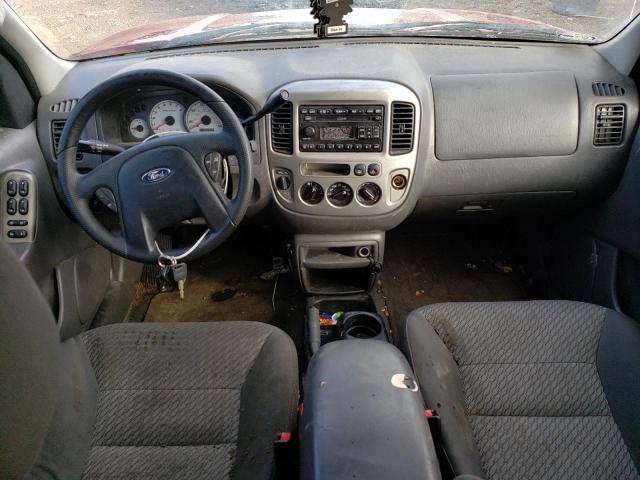 Photo 8 from auction – 2004 FORD ESCAPE XLT with VIN 1FMCU93154KB40688