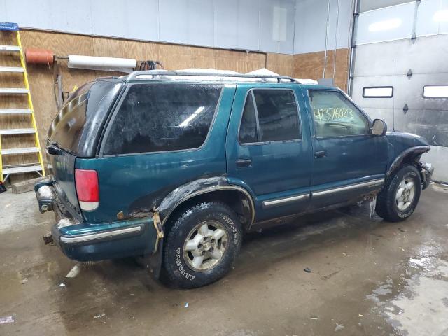 Photo 3 from auction – 1998 CHEVROLET BLAZER with VIN 1GNDT13WXW2111657