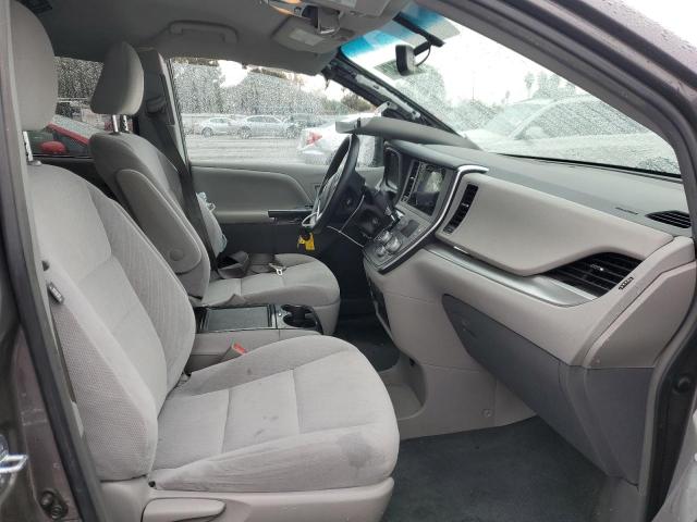 Photo 7 from auction – 2016 TOYOTA SIENNA LE with VIN 5TDKK3DC4GS697592