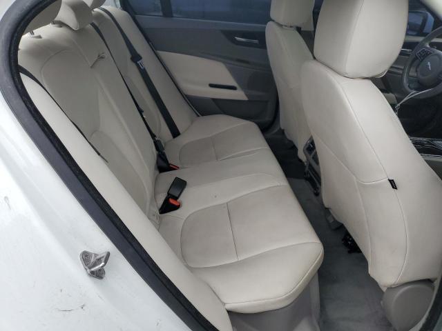 Photo 10 from auction – 2017 JAGUAR XE with VIN SAJAR4BG1HA960396