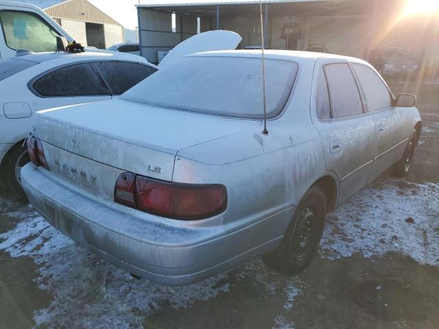 Photo 3 from auction – 1995 TOYOTA CAMRY LE with VIN JT2SK12E9S0320429