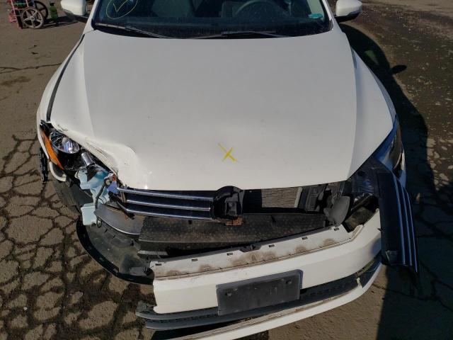 Photo 11 from auction – 2013 VOLKSWAGEN PASSAT S with VIN 1VWAP7A34DC130074