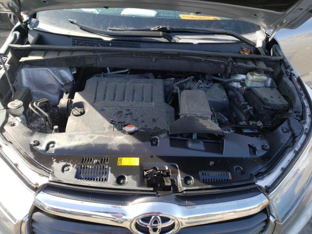 Фото 12 с аукциона – 2016 TOYOTA HIGHLANDER с VIN 5TDDKRFH7GS236021