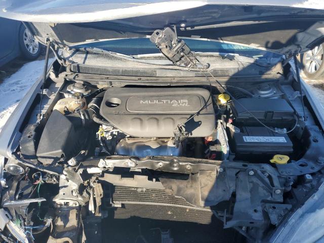 Photo 11 from auction – 2015 CHRYSLER 200 LIMITE with VIN 1C3CCCAB3FN617026