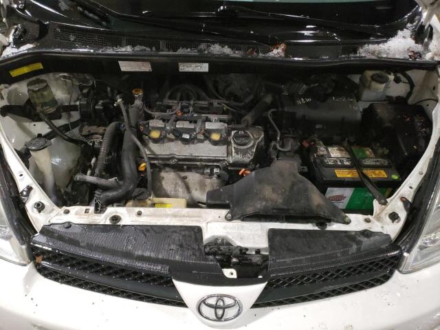 Photo 12 from auction – 2004 TOYOTA SIENNA CE with VIN 5TDZA23C04S097550