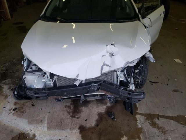 Photo 11 from auction – 2015 TOYOTA COROLLA L with VIN 2T1BURHE2FC424053